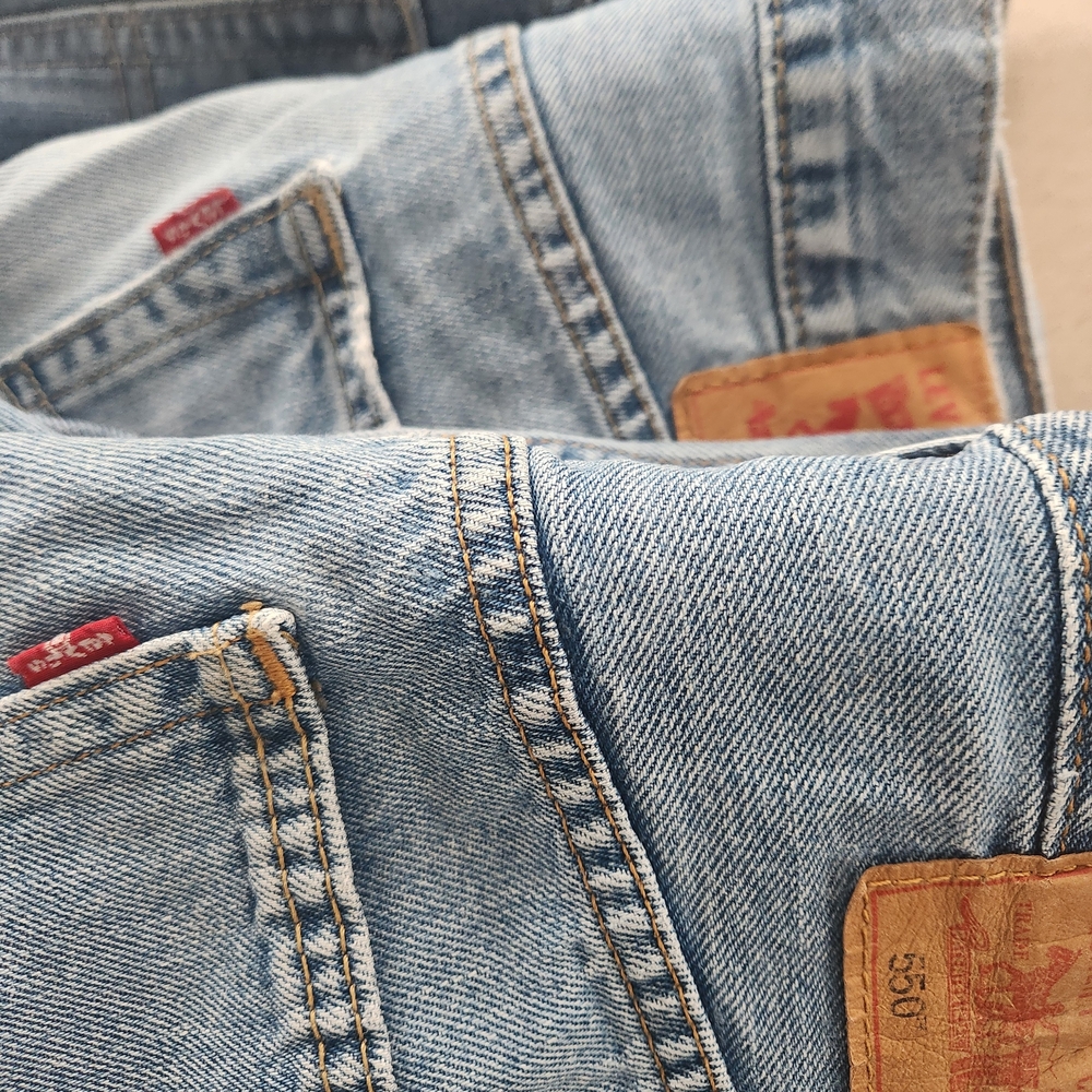 Levi's 550 Light Blue Denim Jeans